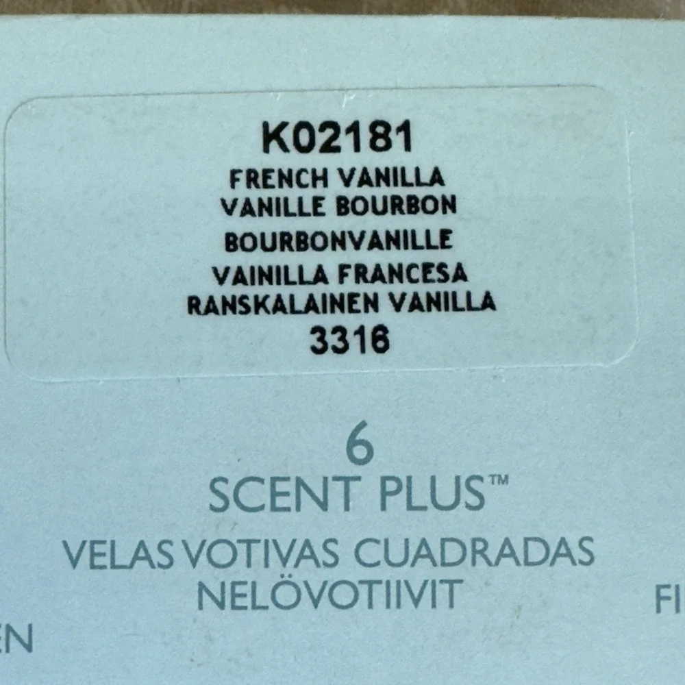 NEW IN BOX PartyLite FRENCH VANILLA  BOURBON  Square Votive Candles K02181 - Picture 5 of 6